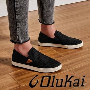 Olukai Pehuea Women’s Slip-On Sneakers Size 9